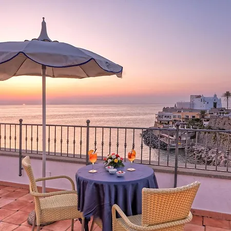 نيتونو 4* Forio di Ischia